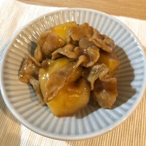 豚こま肉とじゃがいものカレーケチャップ炒め